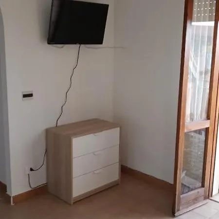Апартаменты С Двумя Балконами И Новой Мебелью Apartment Scalea